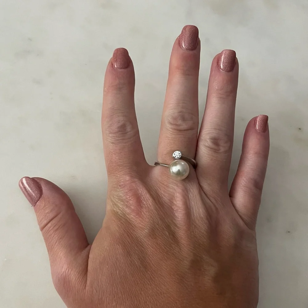 Sterling silver 925 pearl and cubic zirconia ring